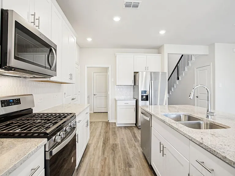 4012 Sandstone Ln — Photo 17