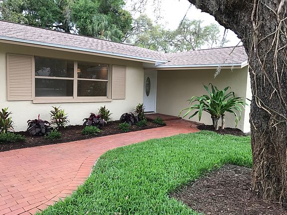 2nd image of 2330 Palm Ter