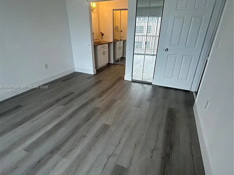 1250 NE 125th St #410C — Photo 32