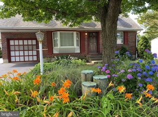 216 Bradley Ave, Reading, PA 19608