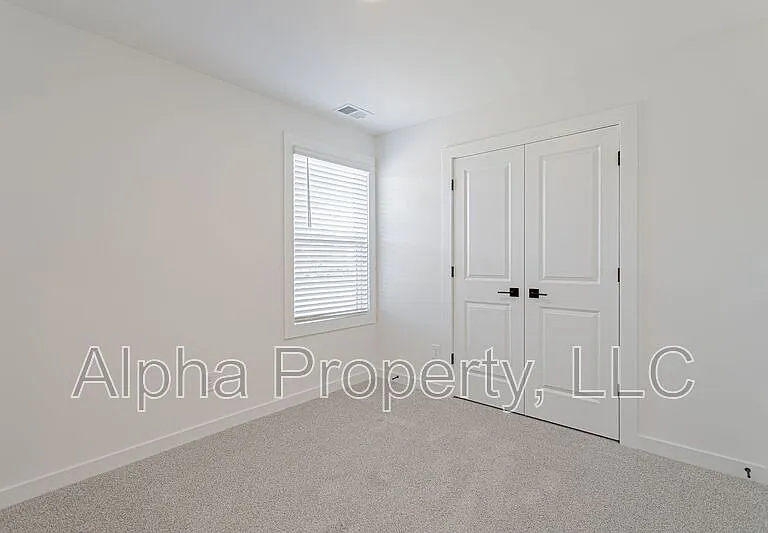 1455 Darrowby Way — Photo 18