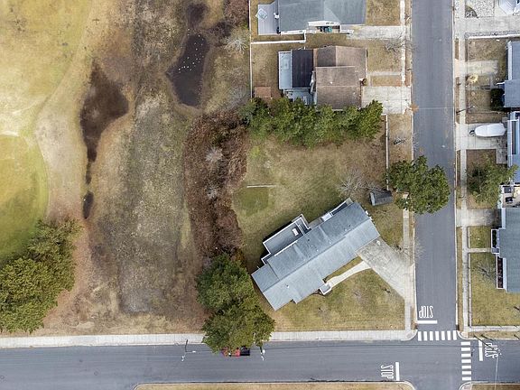 2nd image of 23 Heald Rd