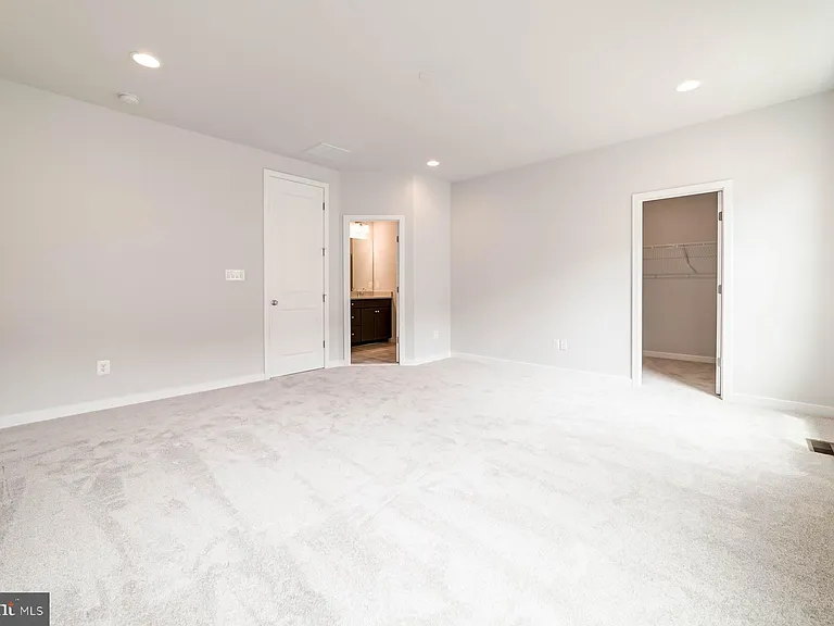 6227 Almerico Pl — Photo 34