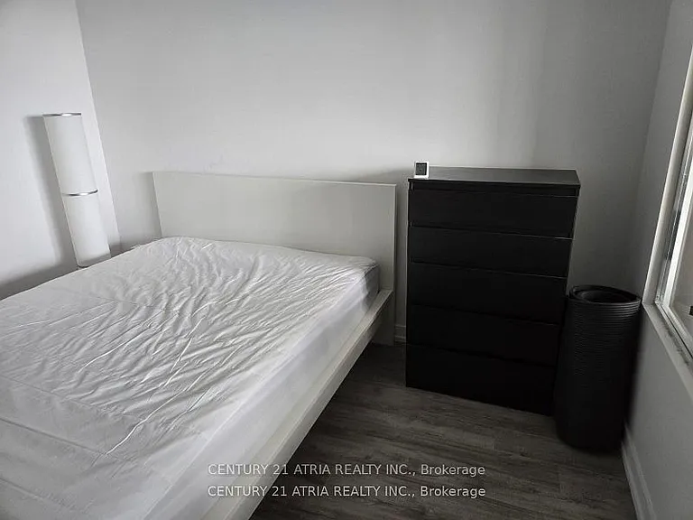77 Shuter St #1607 — Photo 9