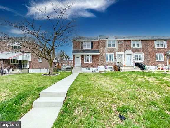 2nd image of 800 W Crescent Dr