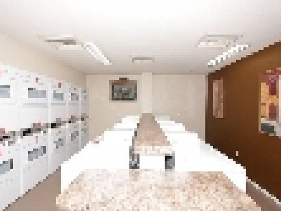 2 Laundry Facilities