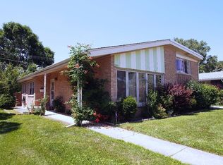 7270 N Crawford Ave, Lincolnwood, IL