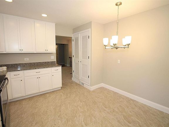 4th image of 5806 Five Oaks Pkwy
