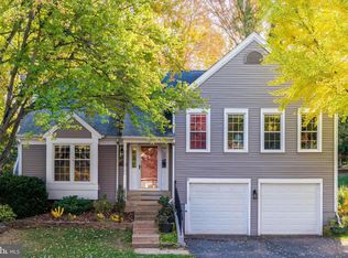 3919 Bokel Dr, Chantilly, VA 20151