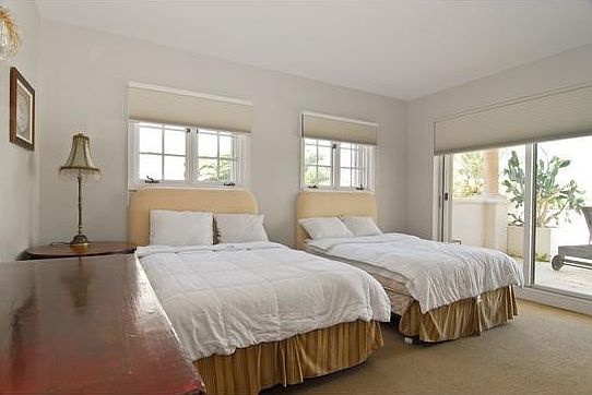 4th image of 19142 Fisher Island Dr #19141