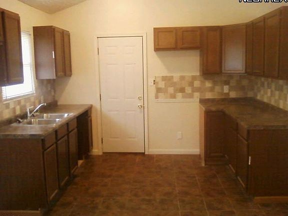 3rd image of 8575 Melody Ln