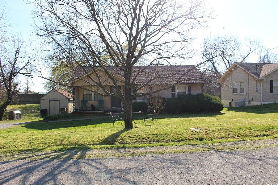 1st image of 212 Dodge Dr