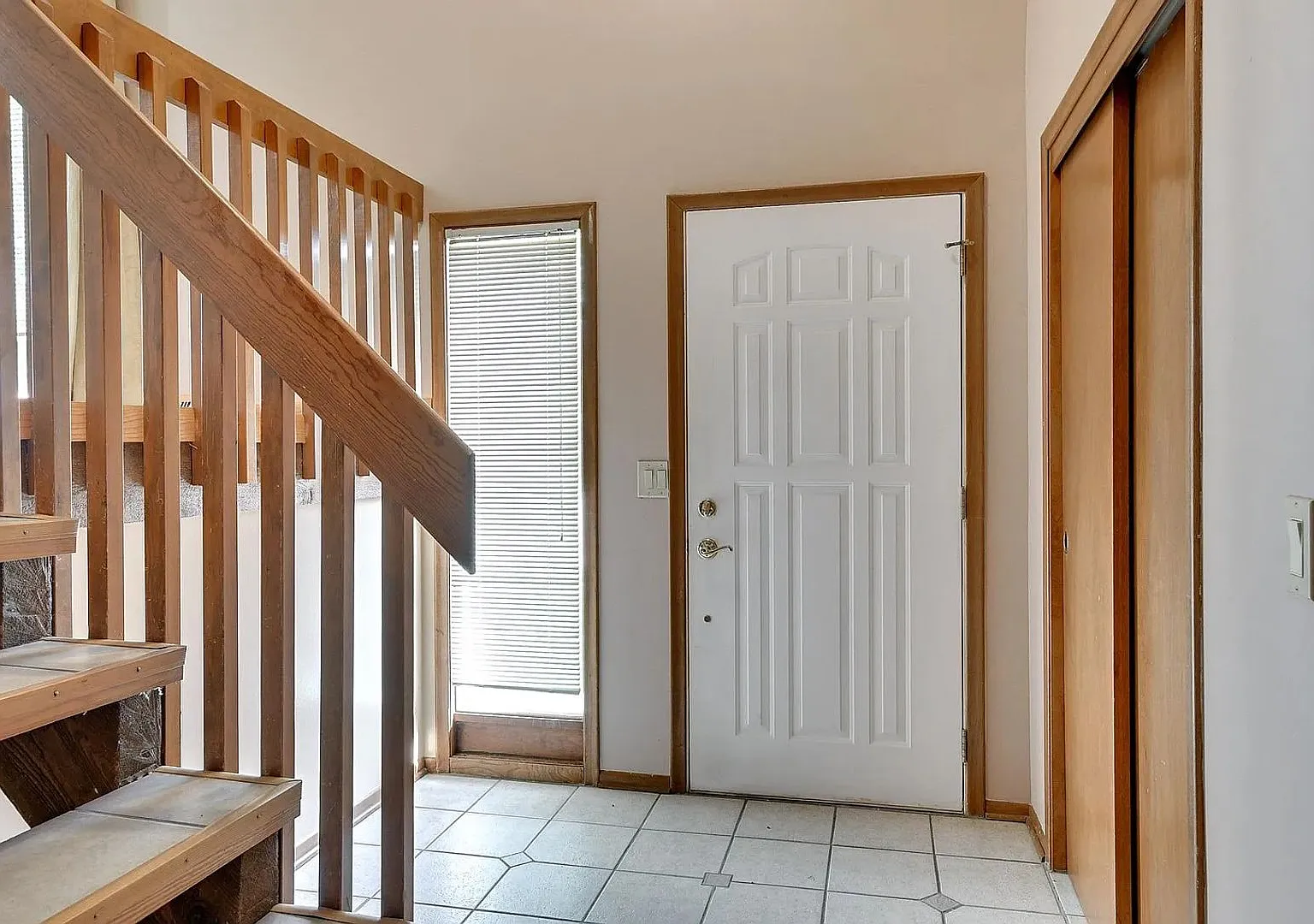 Beautiful Home for Rent in Omaha — Photo 3