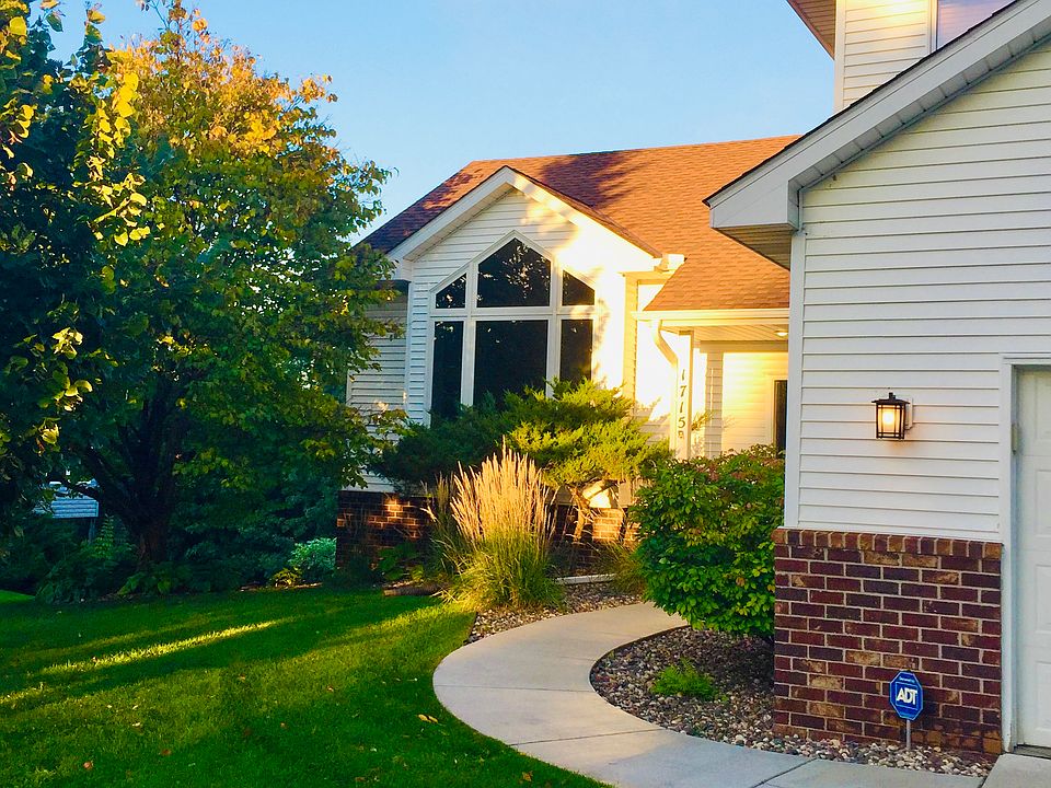 1st image of 1715 Jewel Dr