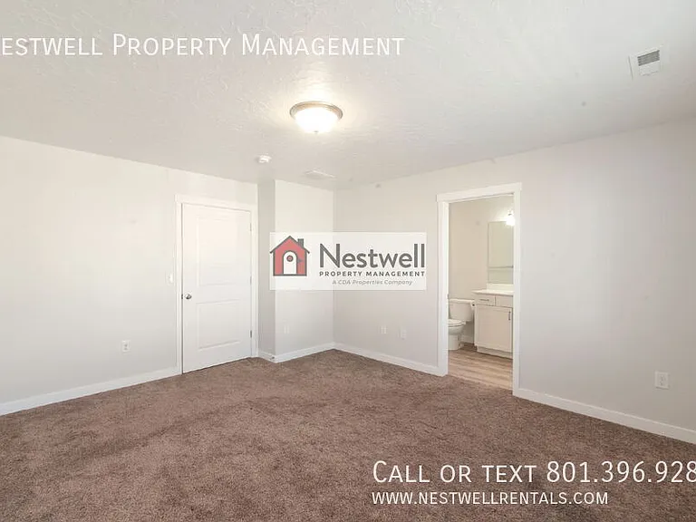97 N Voyager Ln — Photo 10
