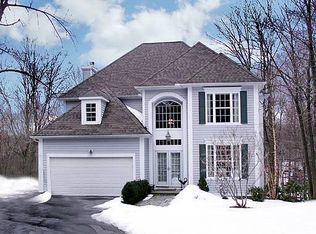 2405 Congress St, Fairfield, CT 06430