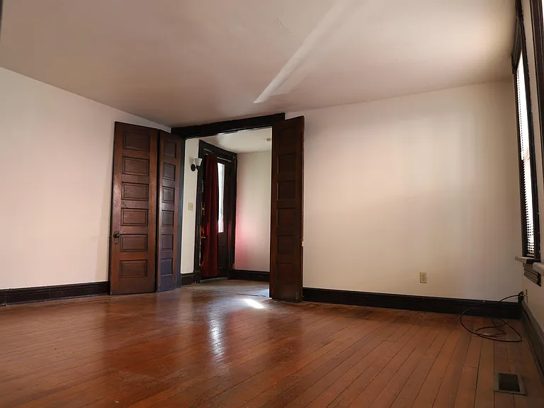 Living Room Unfurnished