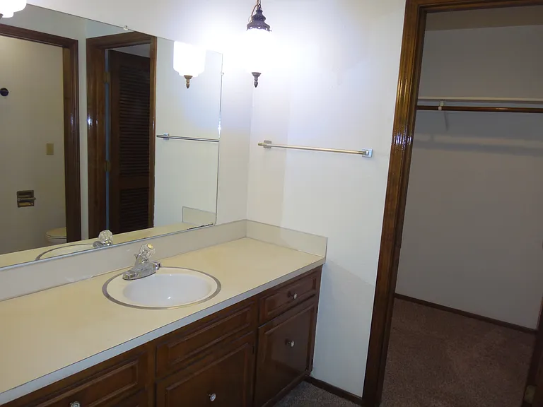 2293 Latona Dr NE — Photo 9