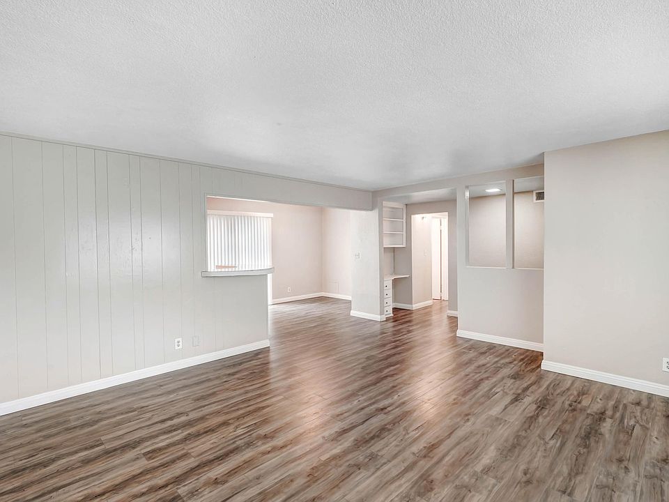 1st image of 616 Abbey Ln APT 1