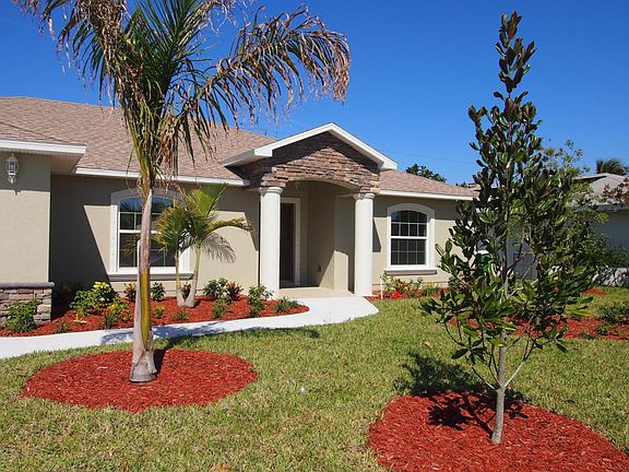 5th image of 728 Poinsetta Dr