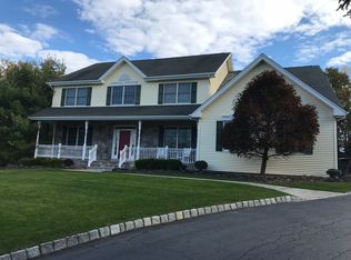 21 Longview Ct, Old Tappan, NJ 07675