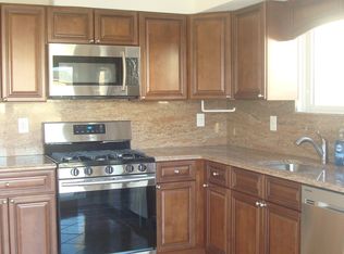 23 Doty Ave #HOUSE, Staten Island, NY 10305