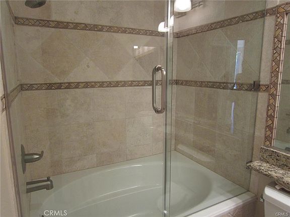 5th image of 19431 Rue De Valore APT 39E