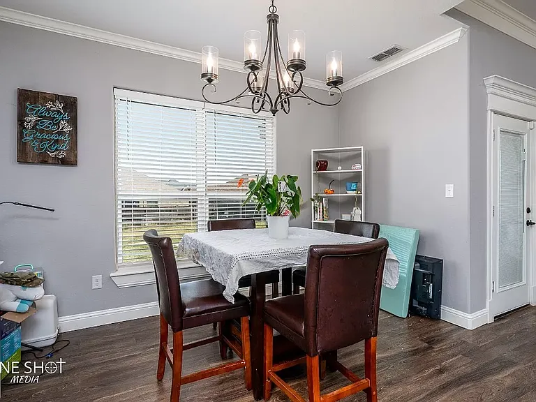 6609 Summerwood Trl — Photo 12
