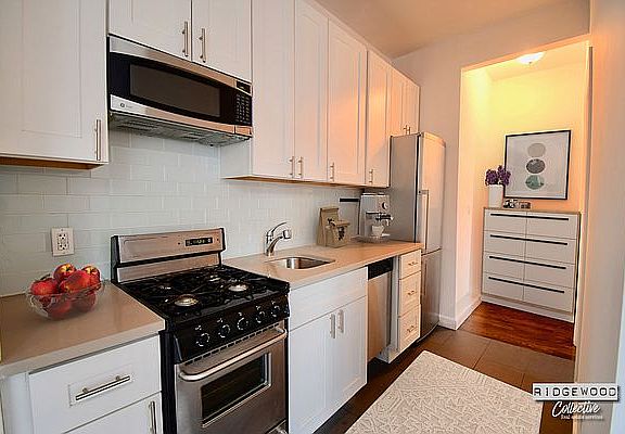5th image of 845 Manhattan Ave #2B