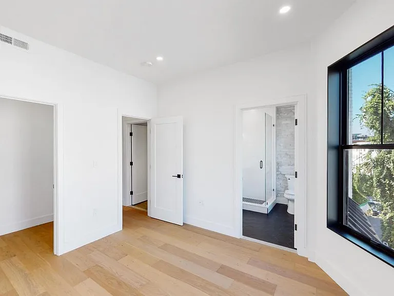 21 Buttonwood St #2 — Photo 6