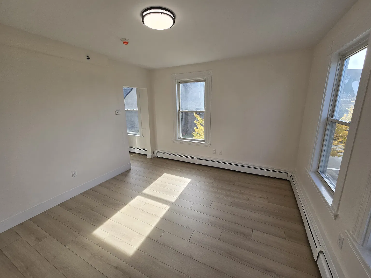 2 bed, $2,600 — Photo 4