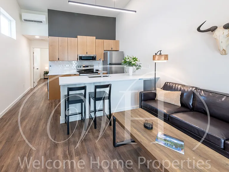 159 SE Sparrows Pl — Photo 23