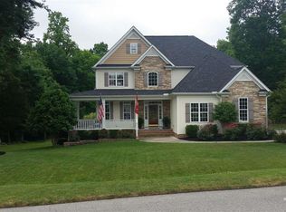 35 Tall Cedar Ln, Youngsville, NC 27596