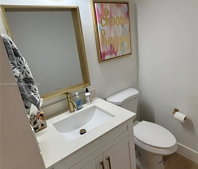 20500 W Country Club Dr #117 — Photo 8