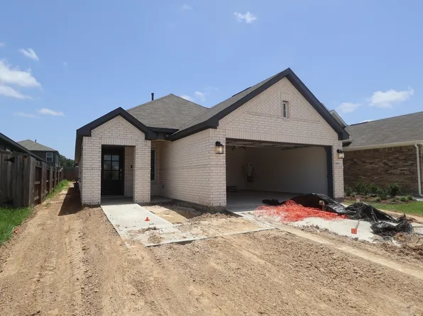 16831 Cockspur Hawthorn Ln, New Caney, TX 77357