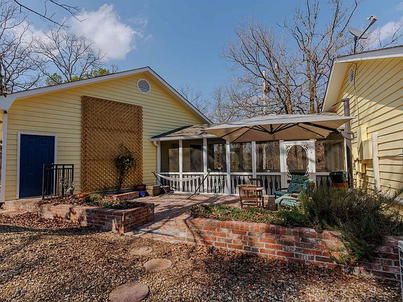 4th image of 16725 Highway 300