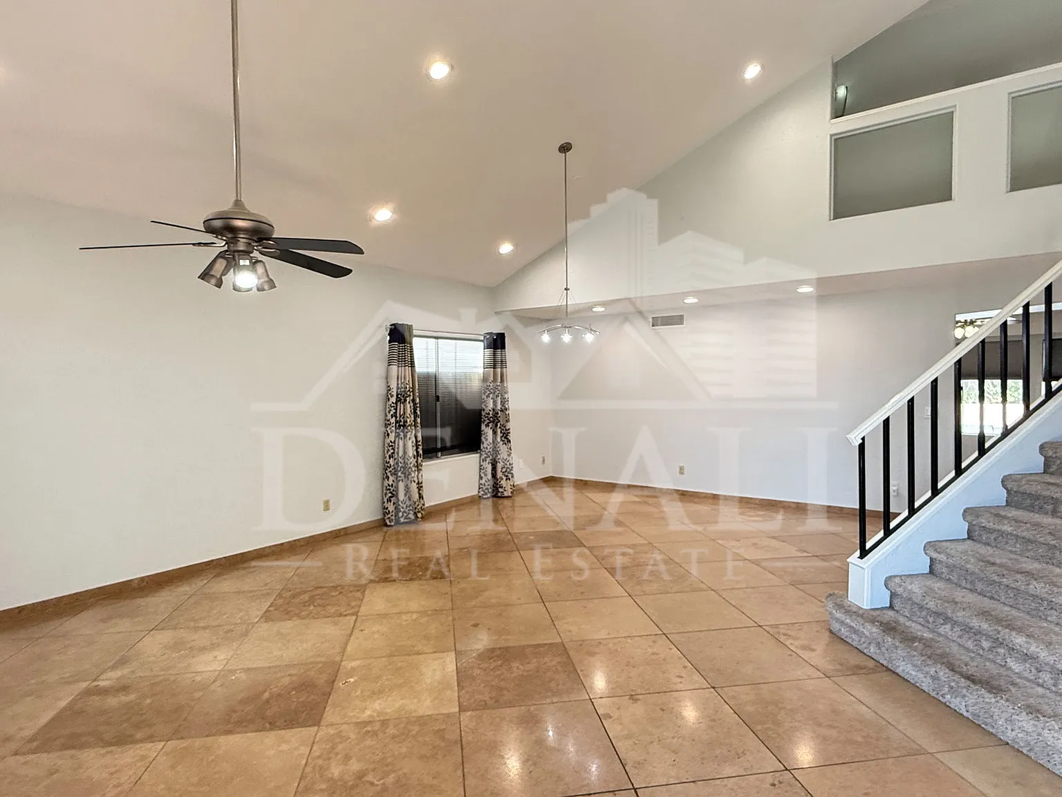 4 bed, 2.5 bath, 2641 sqft, $3,295 — Photo 3