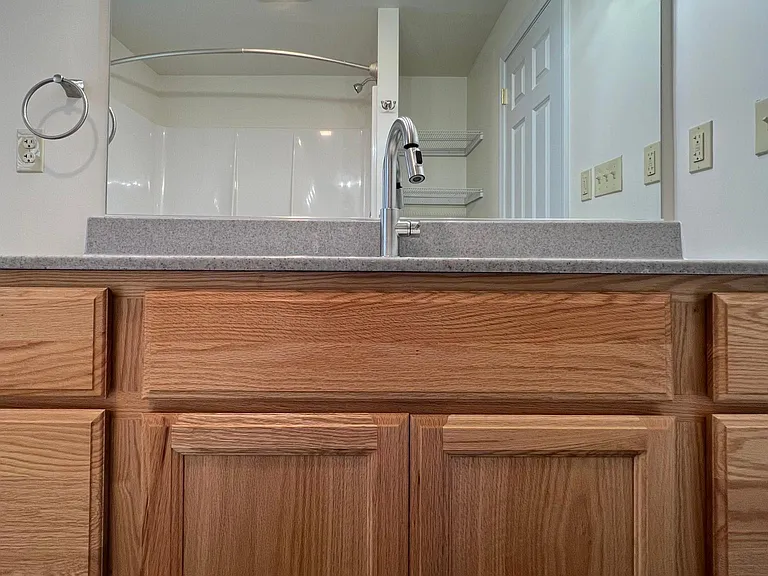 100 N Maple St — Photo 18