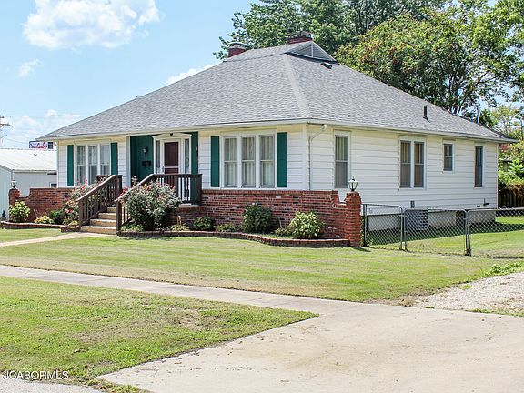 3rd image of 107 N Leeds Ave