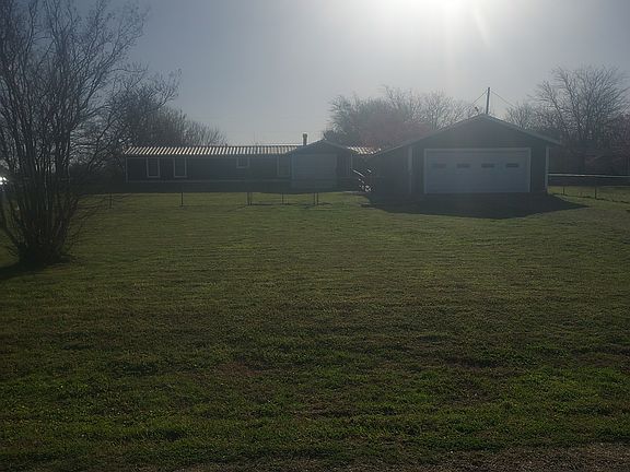 4th image of 403 Katie Rose Ln