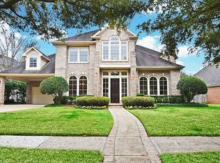 3219 Oakmont Dr, Sugar Land, TX 77479