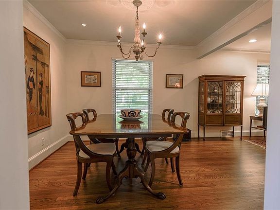 5th image of 6436 Glennox Ln