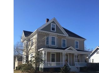 70 Beech St, Rockland, ME 04841