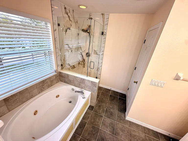11652 Declaration Dr — Photo 48