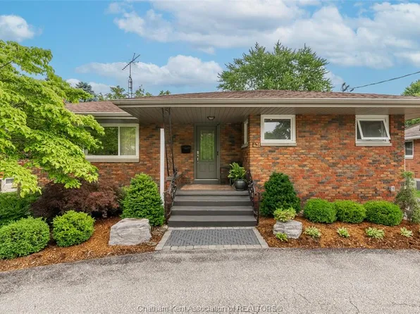 431 Victoria Ave, Chatham Kent, ON N7L 3B2