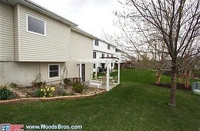 2nd image of 8939 Cuthills Dr