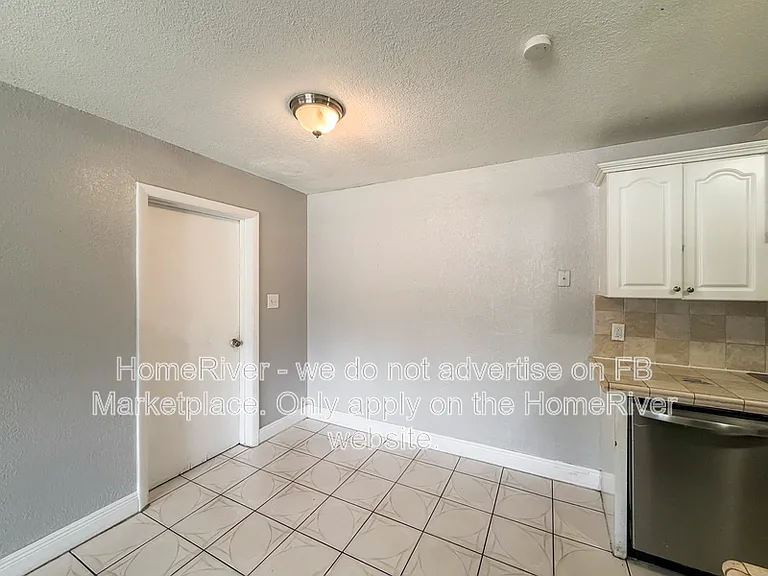 3971 Queen Anne Dr — Photo 8