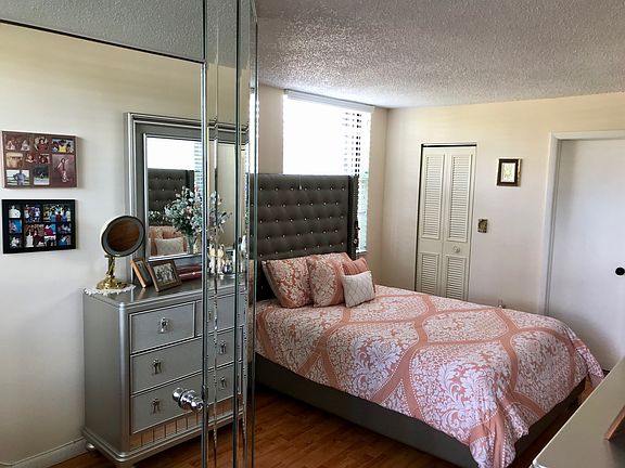 3rd image of 14211 N Kendall Dr #109E