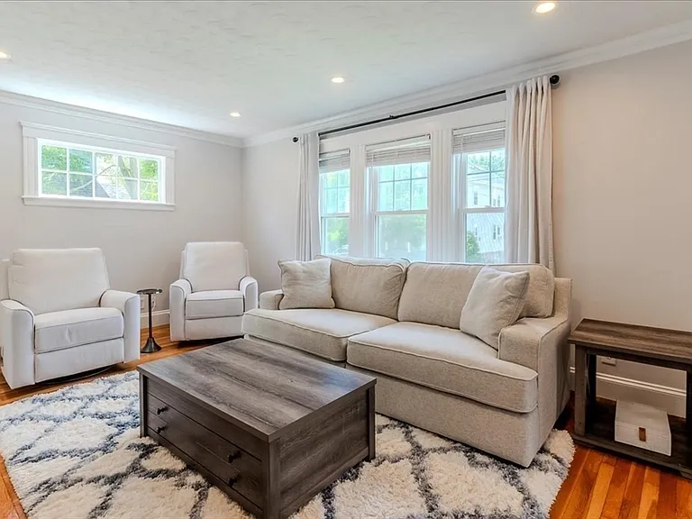 37 Sanborn Ave #SF — Photo 8