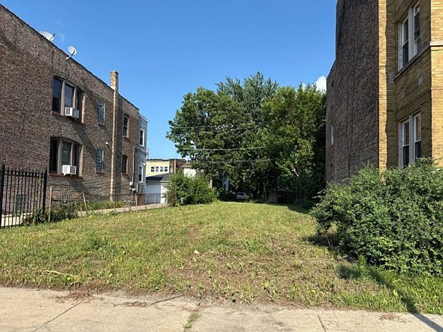 2nd image of 11343 S Forest Ave